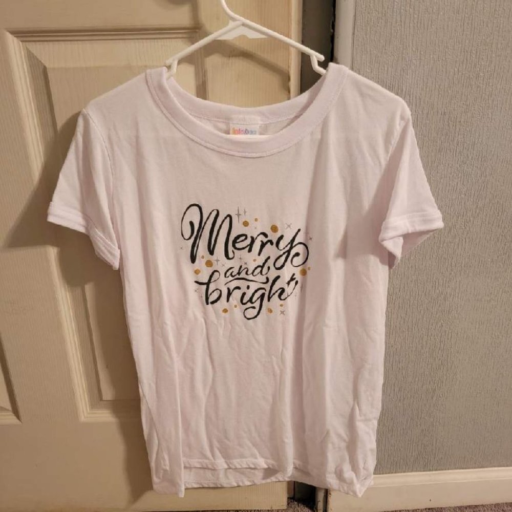 LuLaRoe Women's Liv T - Medium.